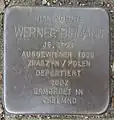 Werner Birmann vor der Fruchtallee 107