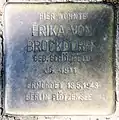 Stolperstein vor dem Haus, Wilhelmshöher Straße 17, in Berlin-Friedenau
