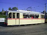 Historischer Triebwagen 523