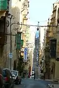 Straßen­schlucht in Valletta