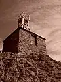 Alte meteorologische Station auf dem Gipfel