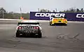 Ein Nissan GT-R von Sumo Powert GT verfolgt eine Corvette C6.R von Phoenix/Carsport 2010