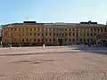 Der Platz Kasarmitori mit der alten Kaserne