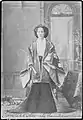 Ōyama Sutematsu in formaler Hofkleidung mit Kimono und Jūnihitoe