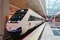 Zug der Baureihe HT65000 im Bahnhof von Ankara