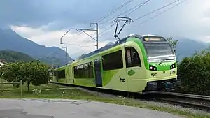 Die Vereinheitlichung der Fahr­leitungsspannung auf 1500 Volt veranlasste die Transports Publics du Chablais (TPC) zur Beschaffung von sieben Zahnrad-GTW für die Strecke Aigle–Ollon–Monthey–Champéry.