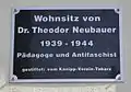 Gedenktafel an Neubauers Wohnhaus in Bad Tabarz