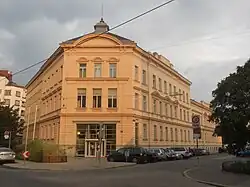 Nr. 90–92, Bezirksgericht