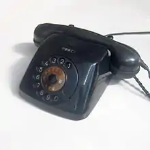 Fernsprechapparat der Serie Europa „Modell&nbsp;E“ von 1952, entworfen von Arno&nbsp;Kersting