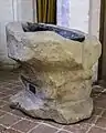 Taufstein aus der Zeit um 1200 aus der Kirche von Heveskes