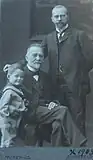 Th. Mann sen., Th. Mann jun. und Hans-Theo Mann, um 1906.