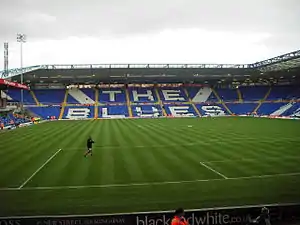 Die Tribüne Tilton Road End im St. Andrew’s Stadium