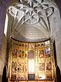 Seitenkapelle mit Altarretabel