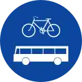 Exklusiver Durchgang von Bussen, Oberleitungsbussen und Fahrrädern
