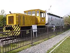 Diesellok auf Gleisabschnitt in Miho