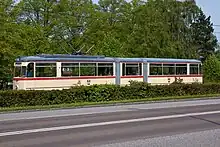 Triebwagen 1 in Rostock-Reutershagen im Mai 2010