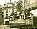 Triebwagen auf der Place Carnot