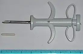 Transponder und Applikator