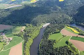 Pumpspeicherwerk Reisach, Hochspeicher und Windpark ergänzen sich perfekt.