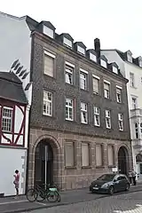 Wohn- und Geschäftshaus