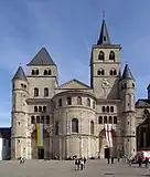 Westfassade des Trierer Domes