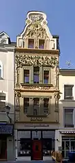 Wohn- und Geschäftshaus