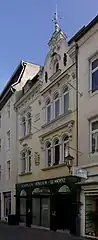 Wohn- und Geschäftshaus