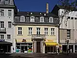 Wohn- und Geschäftshaus