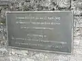 Gedenktafel in Troistedt zur Übergabe von Weimar 1945
