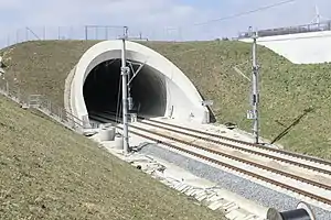 Tunnel Widderstall