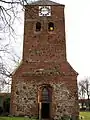 Kirchturm und Westportal