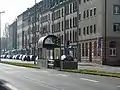 Aufzug von der Oberfläche zur Bahnsteigebene