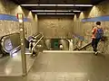Abgang von der Verteilerebene zur Bahnsteigebene