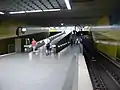 Rampe von der Bahnsteigebene zum Verteilergeschoss