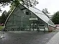 Markanter Zugang an der Oberfläche