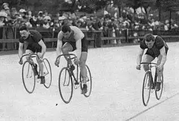 Finale der Profis im Sprint: Gabriel Poulain, Victor Dupré, Walter Rütt (v. l. n. r.)