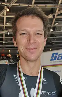 Aaron Gate (2020)