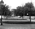 Bauarbeiten: Im Burggarten wird der Sockel errichtet (17. April 1953)