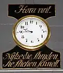 Uhrwerk mit Inschrift