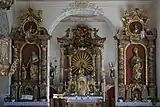 Hochaltar und Seitenaltäre