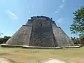 „Pyramide des Zauberers“ von Uxmal (um 600 n. Chr.)