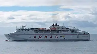 Volcán de Tijarafe bei der Ausfahrt aus dem Hafen von Funchal auf Madeira