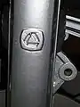Logo auf der Vorderradgabel
