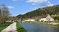 Canal de Bourgogne in Veuvey-sur-Ouche
