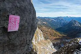 Nordwand des Rosskofels mit Klettersteig Enrico Conti und Winkeltal
