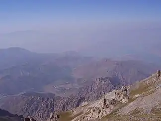 Blick vom Großen Chimgon hinunter zum Ort Chimgon