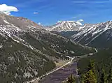 Colorade State Route 82 östlich des Passes