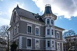 Denkmalgeschützte Villa in Darmstadt, Moosbergstraße 2 (2018 renoviert)