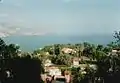 Blick auf das Grundstück der Villa