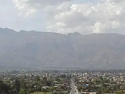 Blick auf Quillacollo und die Cordillera del Tunari